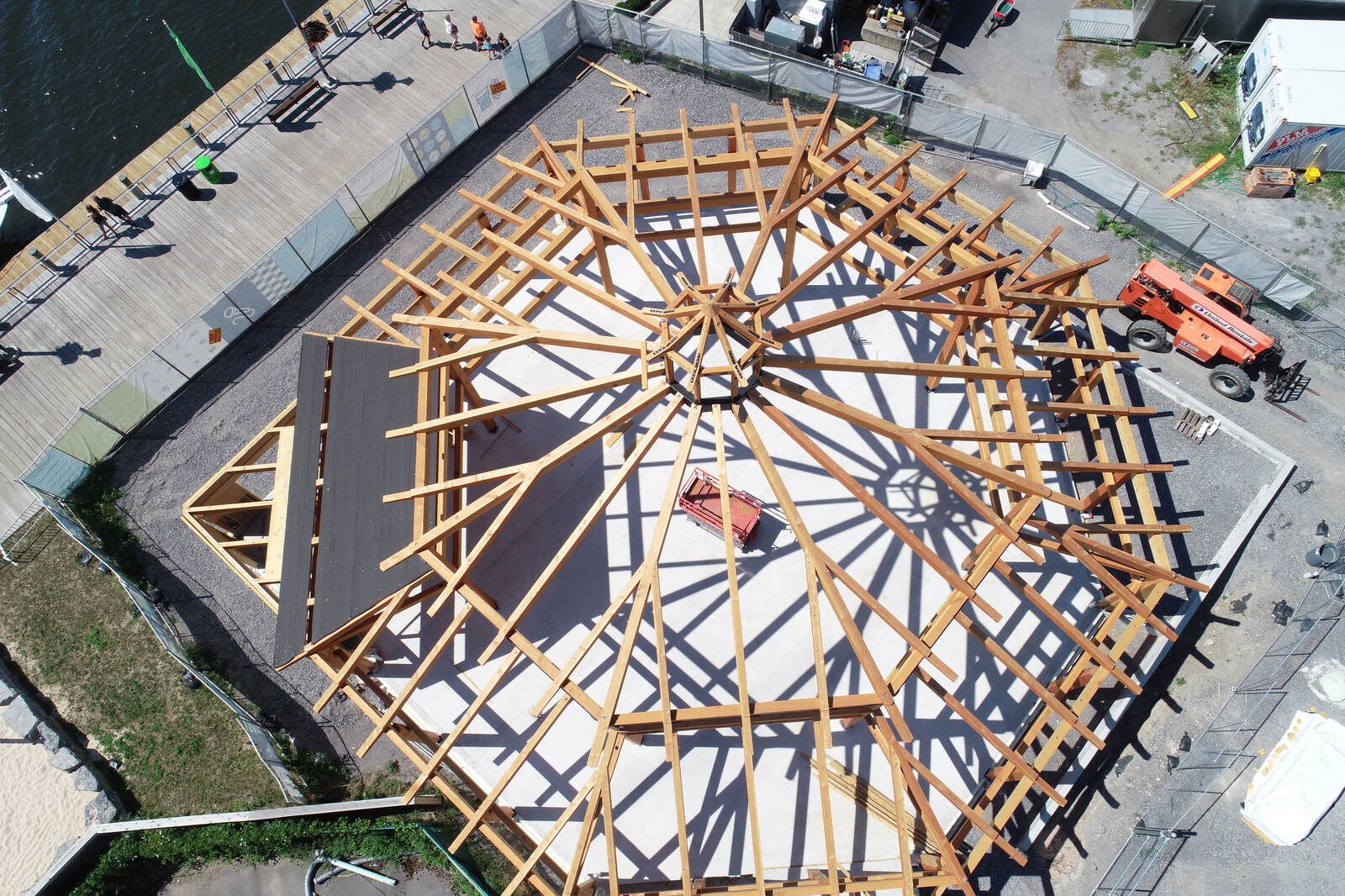 carousel construction
